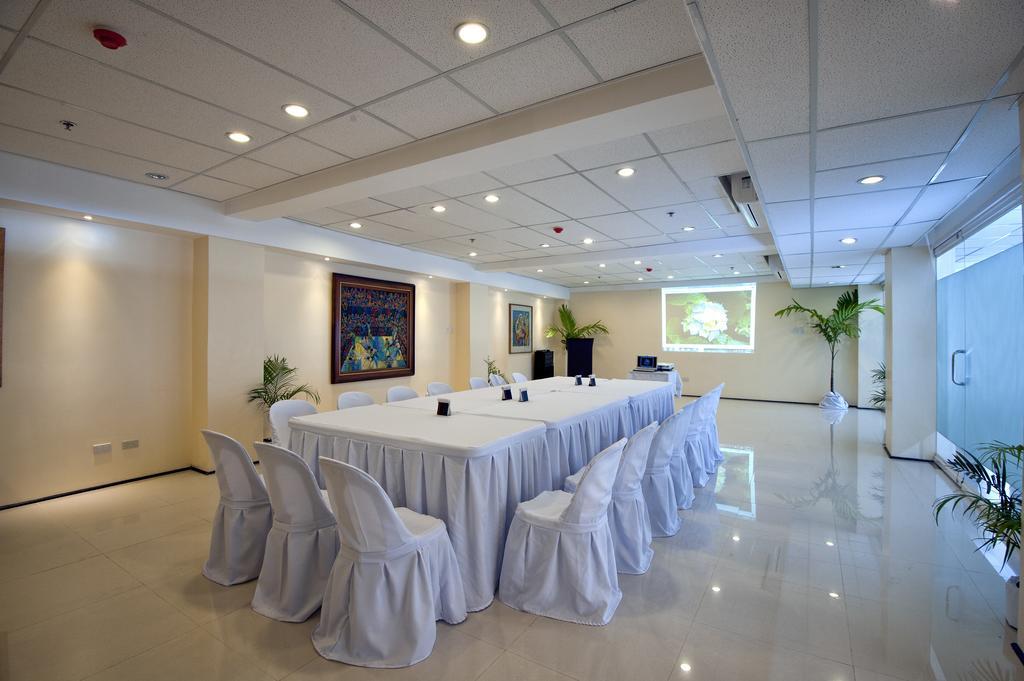 M Citi Suites Cebu Dış mekan fotoğraf