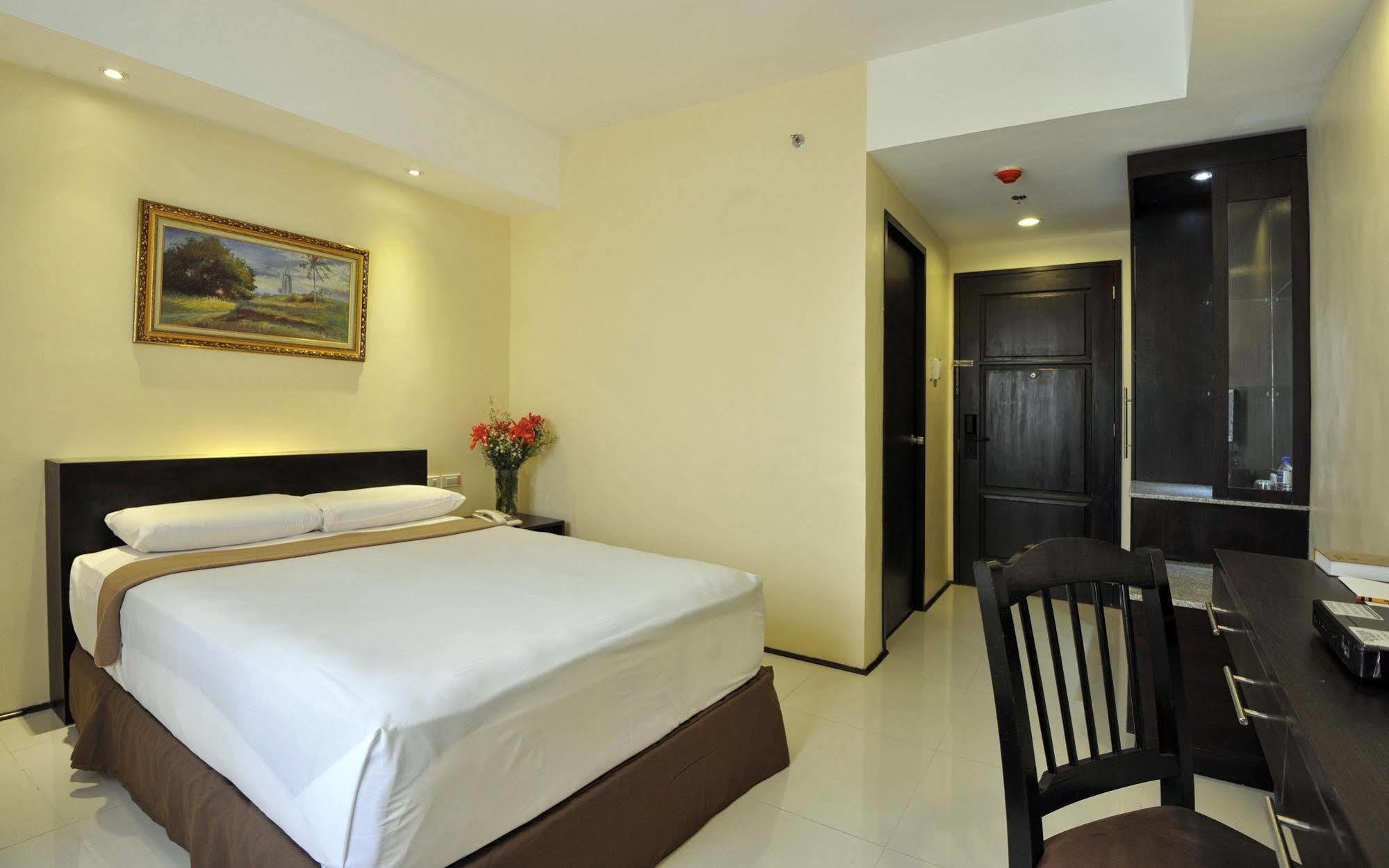 M Citi Suites Cebu Dış mekan fotoğraf