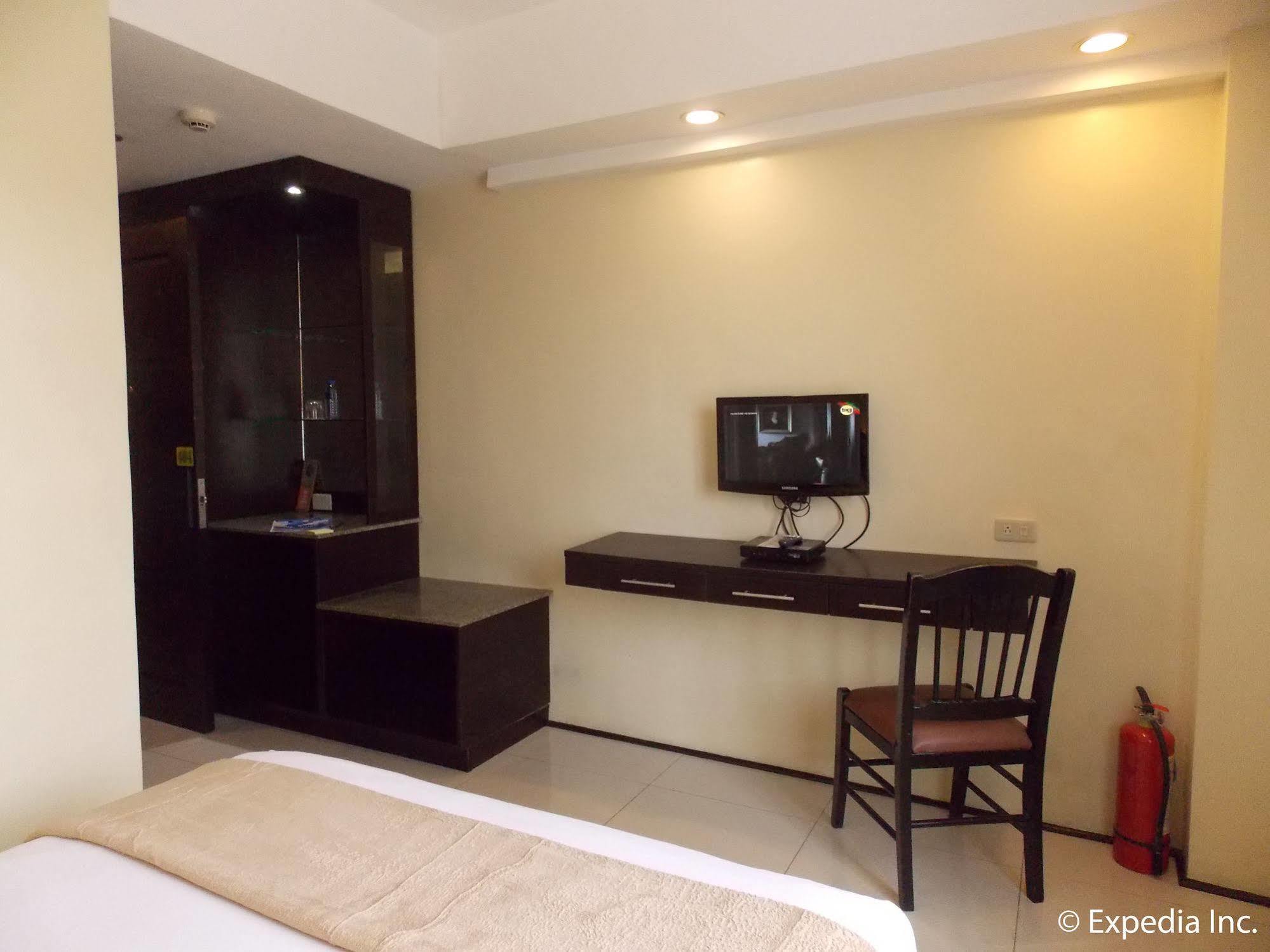 M Citi Suites Cebu Dış mekan fotoğraf